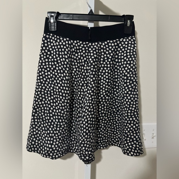 Kate Spade New York silk black and white polka dot A-line flip skirt - Picture 3 of 4